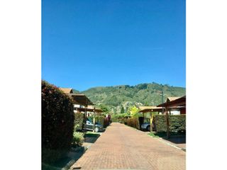 Foto 3 de Vendemos hermosa casa campestre en chía !!