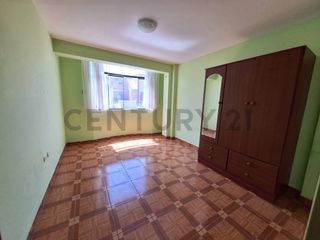 Foto 2 de VENTA DE CASA EN URBANIZACION SAN PEDRO