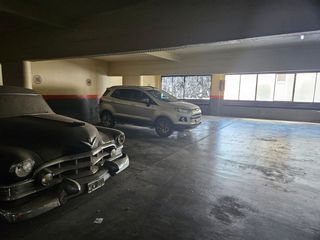 Foto 2 de venta cochera cubierta ascensor p/auto grande once