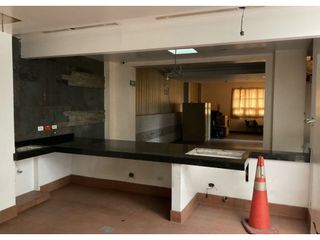 Foto 7 de Casa Comercial de Dos Pisos en la Mejor Zona Gastronómica.