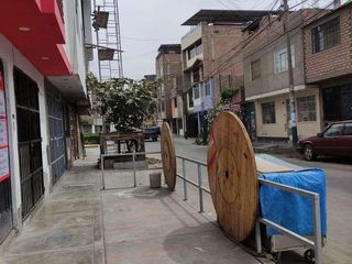 Foto 7 de Casa  de 2 pisos frente a parque en Los Olivos