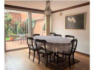Foto 3 de Hermosa Casa en venta en la la Alhambra