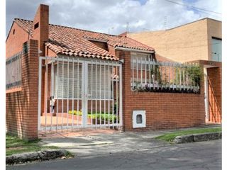Foto 20 de Hermosa Casa en venta en la la Alhambra
