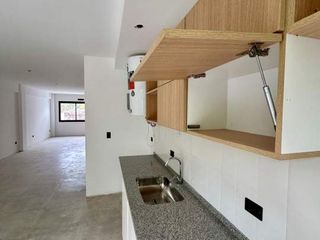 Foto 4 de Alquiler 2 Ambientes a Estrenar con Patio y Balcón