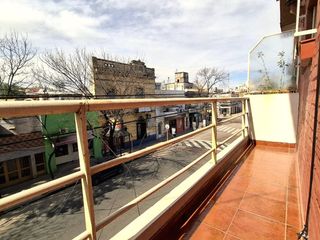 Foto 7 de PH 3 amb Venta Floresta con balcón patio y cochera