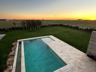 Foto 49 de Venta Impactante Casa en Barrio La Huella