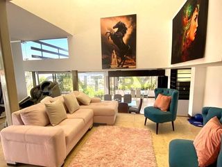 Foto 10 de VENTA Casa Moderna y Aterrazada en Altos del Valle