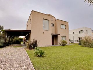 Foto 3 de VENTA | CASA 4 AMBIENTES | ARENAS DEL SUR