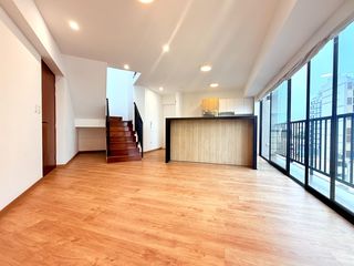 Foto 1 de Departamento Duplex con Gran Terraza Cochera y Depósito