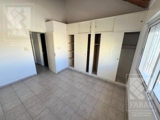 Foto 10 de Casa alquiler centro oeste, 2 dormitorios, 2 baños, patio y entrada para auto