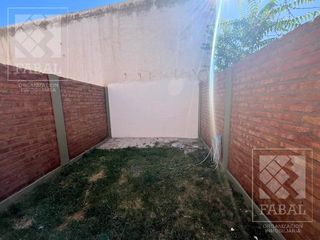 Foto 14 de Casa alquiler centro oeste, 2 dormitorios, 2 baños, patio y entrada para auto