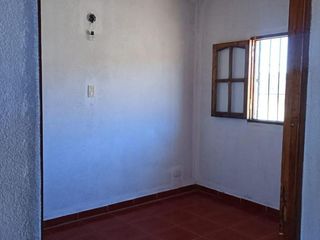 Foto 14 de Casa en venta - 1 Dormitorio 1 Baño - 3.000Mts2 - Coronel Pringles