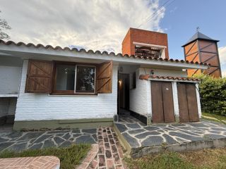 Foto 7 de SE VENDE Casa de dos dormitorios en  Villa General Belgrano