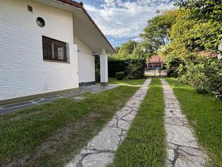 Foto 38 de SE VENDE Casa de dos dormitorios en  Villa General Belgrano