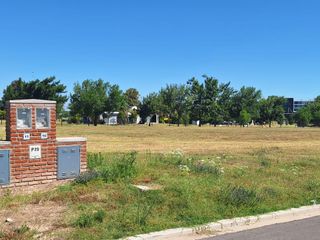 Foto 3 de Terreno en  Pilar Golf en venta
