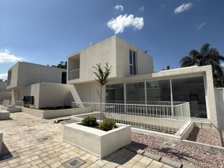 Foto 2 de Casa en  Alquiler en Housing