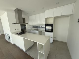 Foto 5 de Casa en  Alquiler en Housing
