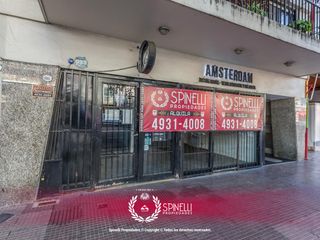 Foto 2 de Local comercial · 228M2 · en el cruce de avenidas más comercial del barrio: San Juan y Boedo.