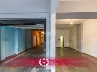 Foto 6 de Local comercial · 228M2 · en el cruce de avenidas más comercial del barrio: San Juan y Boedo.
