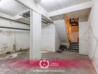 Foto 31 de Local comercial · 228M2 · en el cruce de avenidas más comercial del barrio: San Juan y Boedo.
