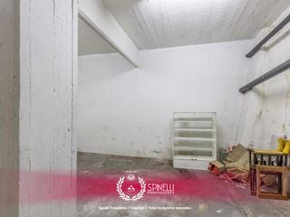 Foto 32 de Local comercial · 228M2 · en el cruce de avenidas más comercial del barrio: San Juan y Boedo.