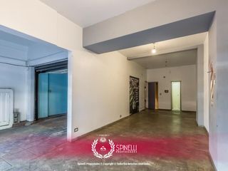 Foto 37 de Local comercial · 228M2 · en el cruce de avenidas más comercial del barrio: San Juan y Boedo.