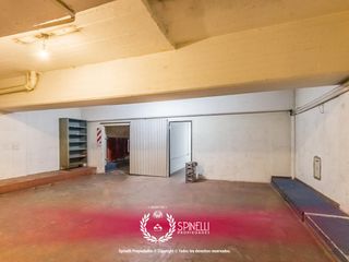 Foto 19 de Local comercial · 228M2 · en el cruce de avenidas más comercial del barrio: San Juan y Boedo.
