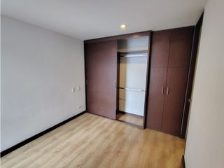Foto 9 de AMPLIO APARTAMENTO GALERIAS, ILUMINADO