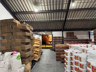 Foto 8 de Sangolqui, Bodega en Renta, 210m2, 2 Ambientes
