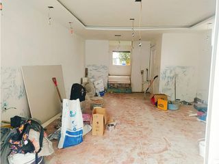 Foto 1 de La Floresta, Local Comercia en Renta, 70m2, 2 Ambientes