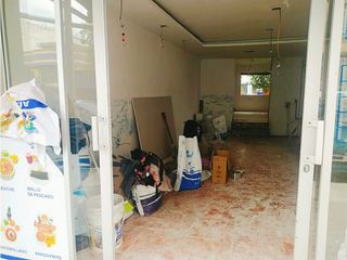 Foto 12 de La Floresta, Local Comercia en Renta, 70m2, 2 Ambientes