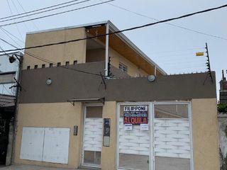 Foto 1 de Departamento en alquiler en Bernal Oeste
