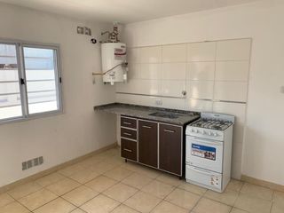 Foto 5 de Departamento en alquiler en Bernal Oeste