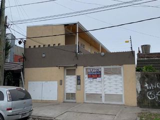 Foto 2 de Departamento en alquiler en Bernal Oeste