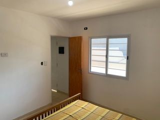 Foto 9 de Departamento en alquiler en Bernal Oeste