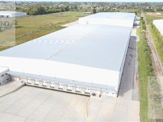 Foto 1 de Importante Nave Logística en alquiler Zarate