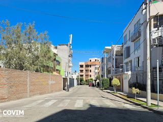 Foto 4 de En Venta Casa como Terreno en Cayma - a Pasos de la Av. Ejercito