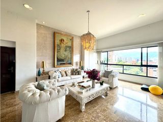 Foto 1 de Espectacular Penthouse en el Poblado