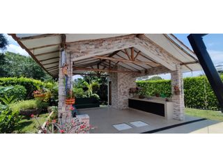 Foto 34 de VENTA HERMOSISIMA CASA DENTRO DEL MEJOR CONDOMINIO DE CHINAUTA C/MARCA
