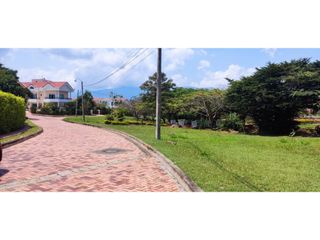 Foto 45 de VENTA HERMOSISIMA CASA DENTRO DEL MEJOR CONDOMINIO DE CHINAUTA C/MARCA