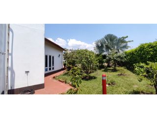 Foto 31 de VENTA HERMOSISIMA CASA DENTRO DEL MEJOR CONDOMINIO DE CHINAUTA C/MARCA