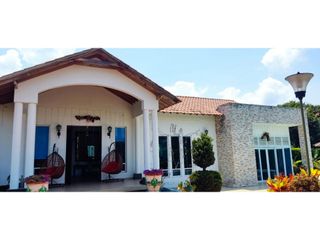 Foto 8 de VENTA HERMOSISIMA CASA DENTRO DEL MEJOR CONDOMINIO DE CHINAUTA C/MARCA