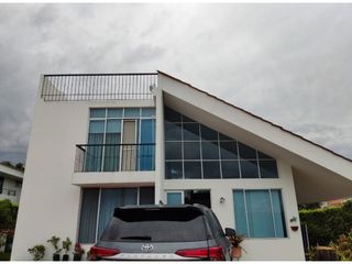 Foto 3 de VENTA ESPECTACULAR CASA CAMPESTRE EN CHINAUTA CUNDINAMARCA