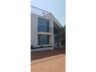 Foto 2 de VENTA ESPECTACULAR CASA CAMPESTRE EN CHINAUTA CUNDINAMARCA