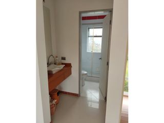 Foto 14 de VENTA HERMOSA CASA CON UNA ESPECTACULAR VISTA EN CHINAUTA C/MARCA