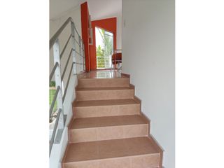 Foto 16 de VENTA HERMOSA CASA CON UNA ESPECTACULAR VISTA EN CHINAUTA C/MARCA
