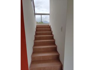 Foto 7 de VENTA HERMOSA CASA CON UNA ESPECTACULAR VISTA EN CHINAUTA C/MARCA