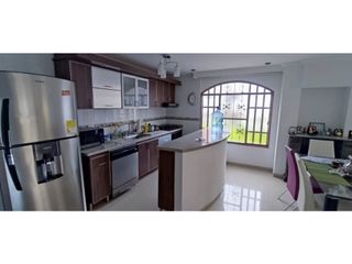 Foto 7 de VENPERMUTO EXCELENTE CASA EN CONJUNTO CERRADO EN FUSAGASUGA C/MARCA