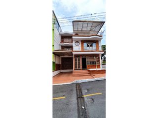Foto 3 de VENPERMUTO EXCELENTE CASA EN CONJUNTO CERRADO EN FUSAGASUGA C/MARCA