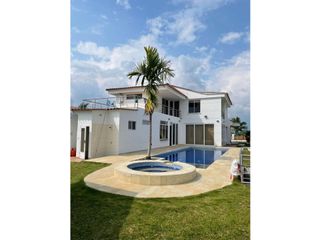 Foto 10 de VENTA EXCELENTE CASA CAMPESTRE A PUERTA CERRADA FUSAGASUG C/MARCA